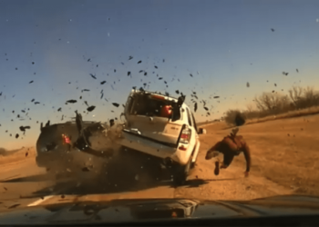 Oklahoma state trooper survives stunning crash during traffic stop – Law Officer